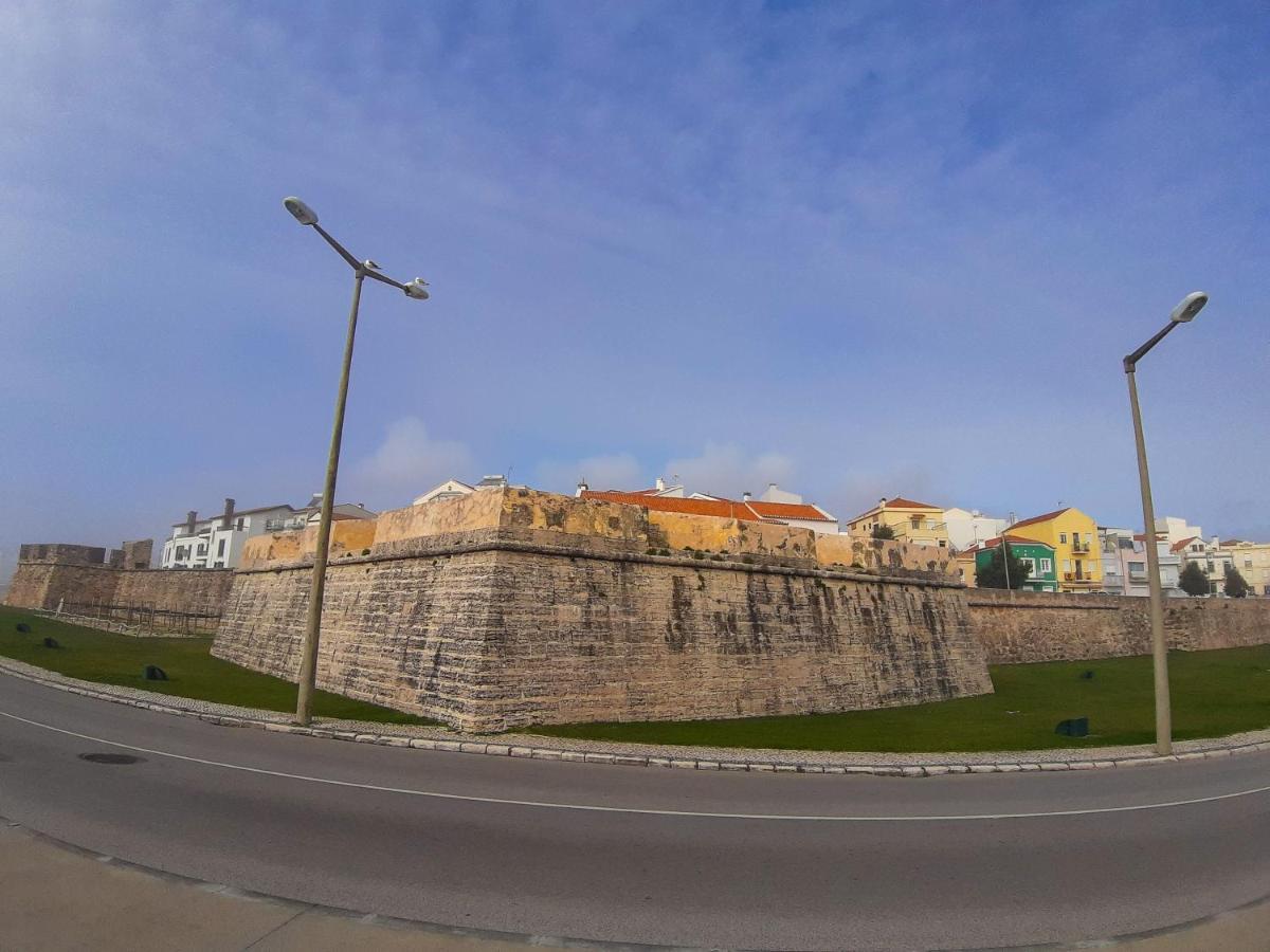 פיגואיירה דה פוז Casa Do Batoreu - Buarcos 120 Mt Praia מראה חיצוני תמונה